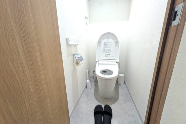 Toilet for women